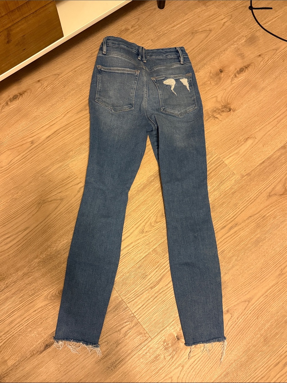 Good American Dark Blue Distressed Skinny Jeans - Picture 4 of 4